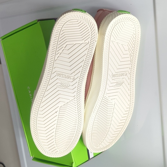 Cariuma (Rose Canvas/White Sole) 9.5M/11W - Picture 4 of 8